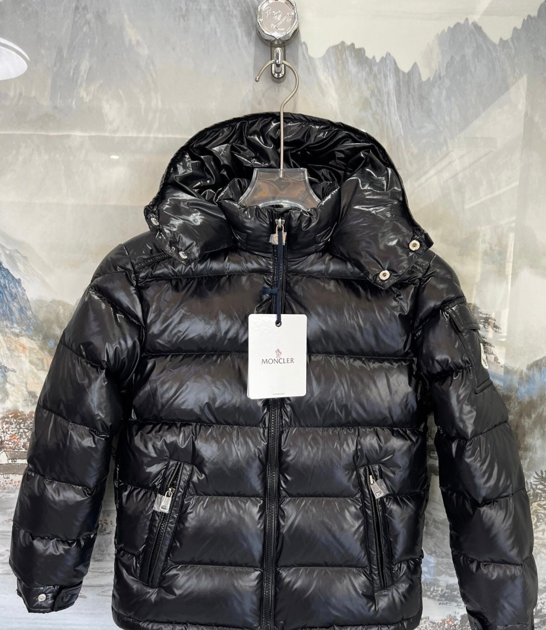 Moncler Maya black (Fast Delivery 1-3 Days only on Size S)