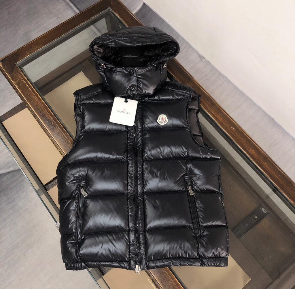 Moncler vest black