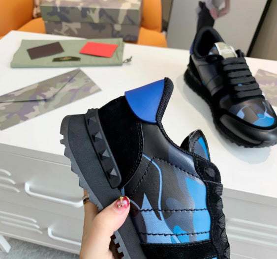 Valentino garvani rockrunner camouflage unisex sneakers blue and black
