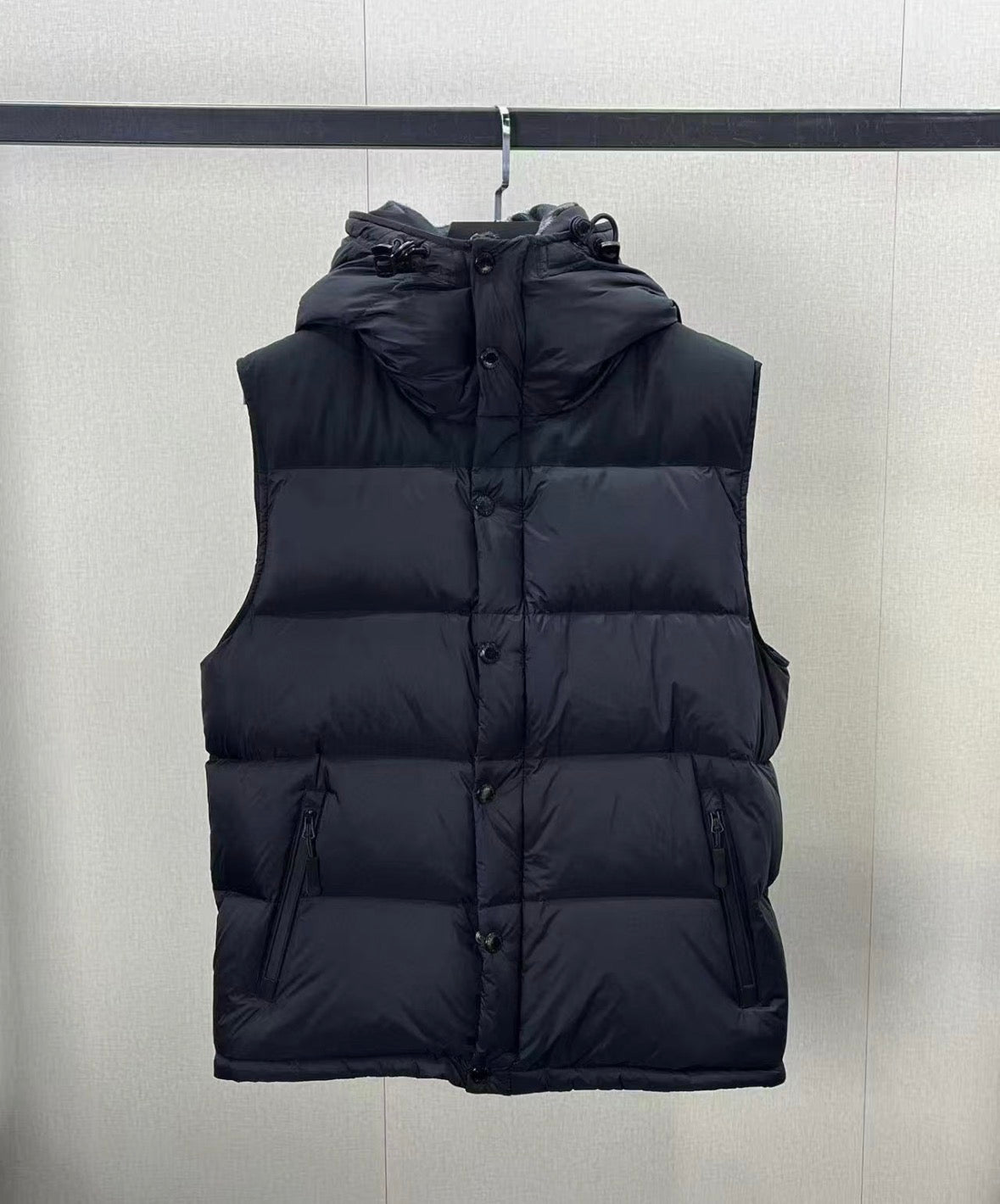 Burberry convertible jacket (Fast Delivery 1-3 Days only on Size S)