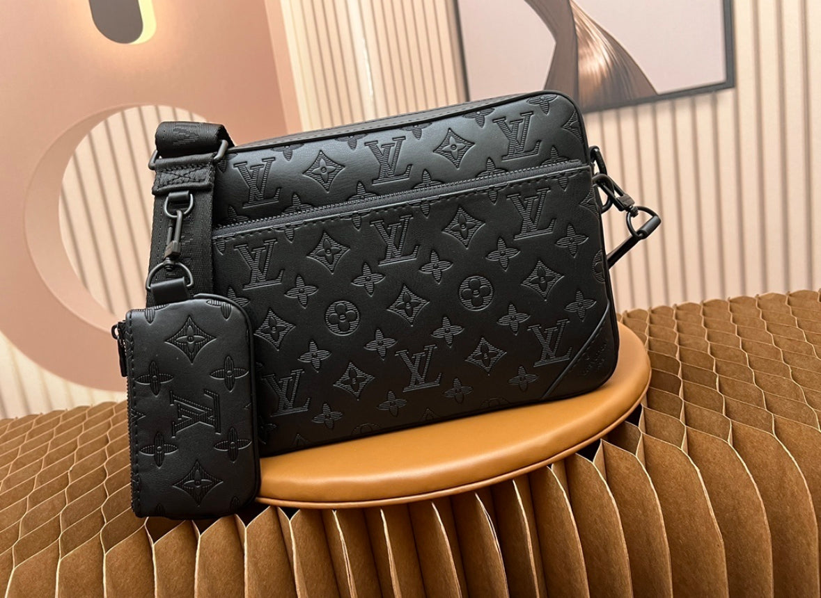 Louis Vuitton Steamer Wearable Wallet Monogram Taurillon Leather Bag