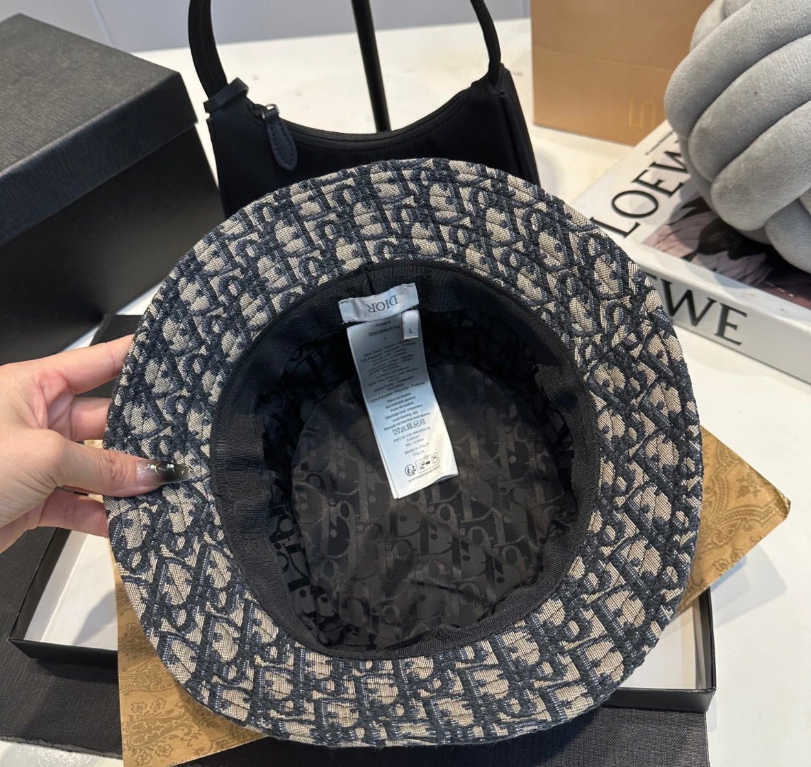 Christian Dior Oblique Bucket Hat Navy Blue and Beige Blended Cotton Jacquard