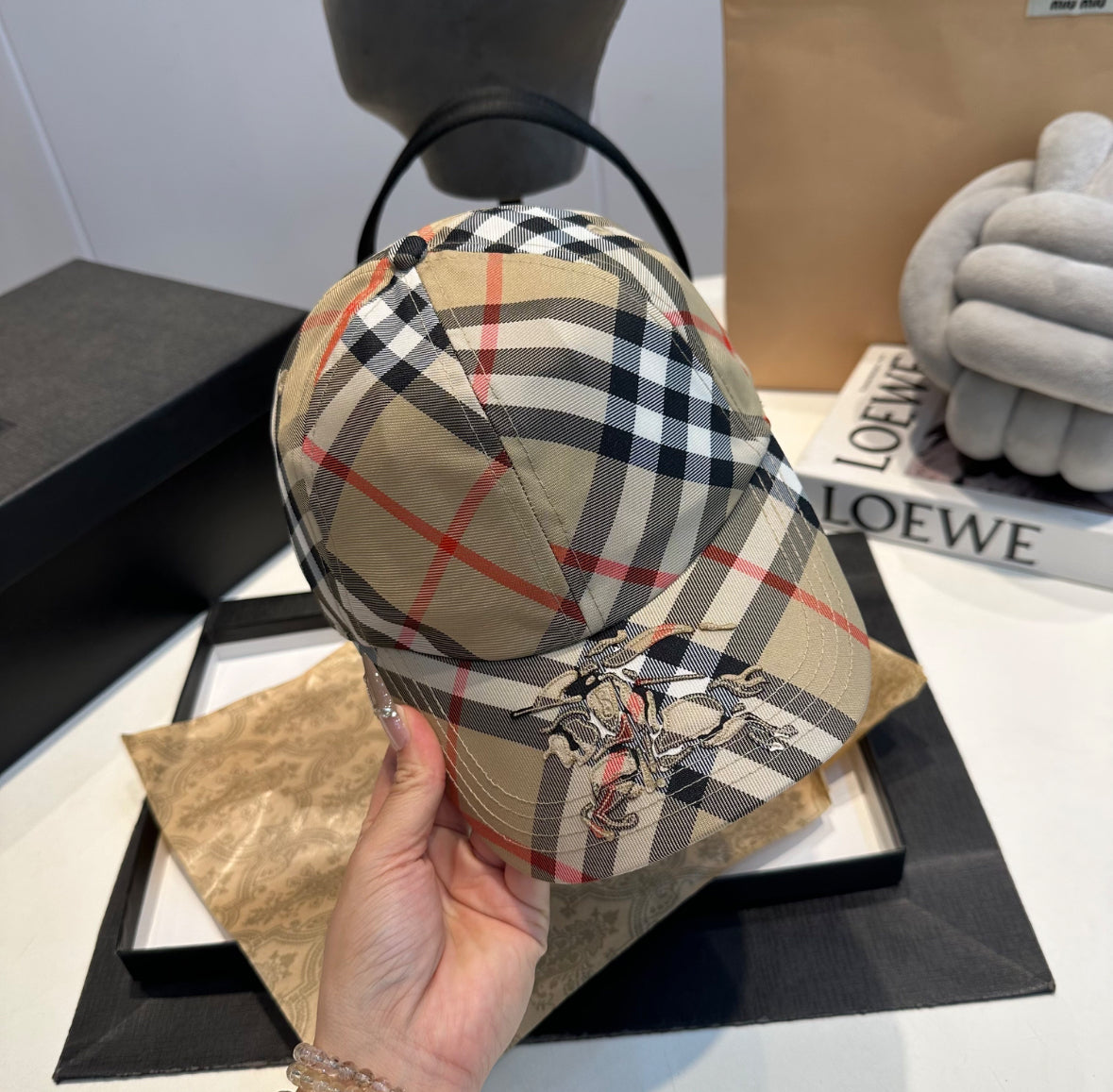 Burberry hat