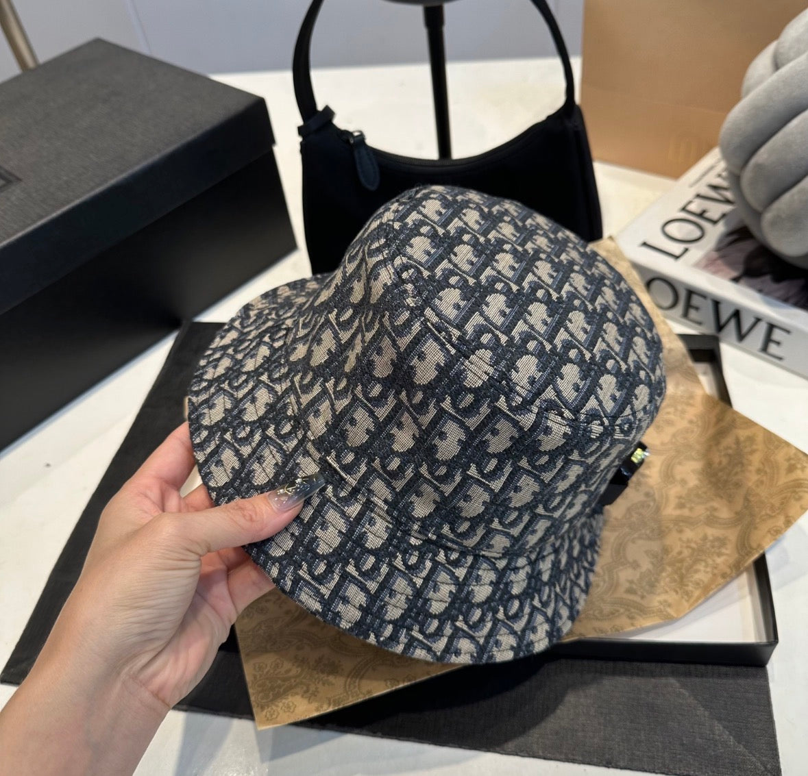 Christian Dior Oblique Bucket Hat Navy Blue and Beige Blended Cotton Jacquard