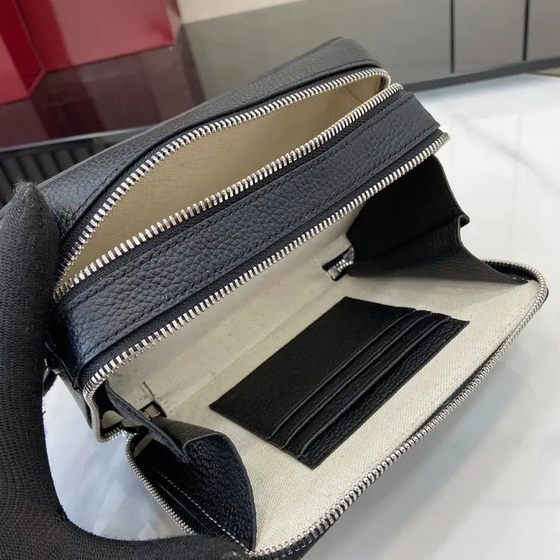 Gucci Jumbo GG Unisex Crossbody Bag Black