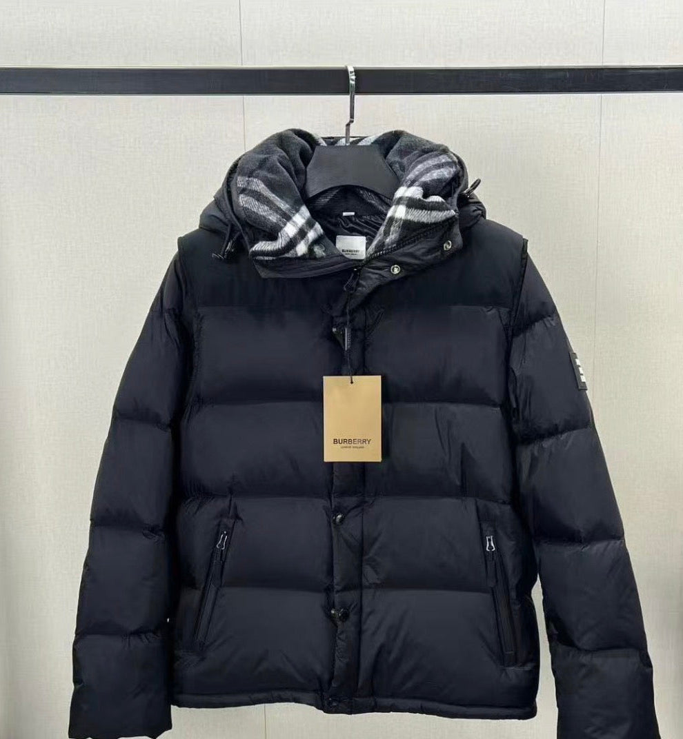Burberry convertible jacket (Fast Delivery 1-3 Days only on Size S)