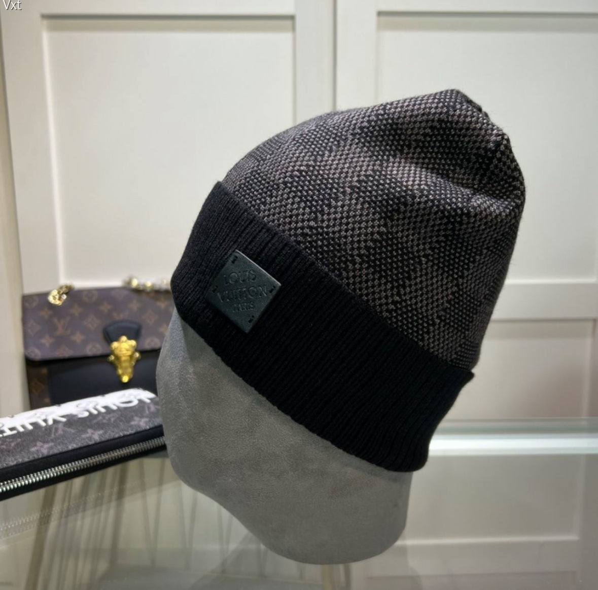 Lv beanie