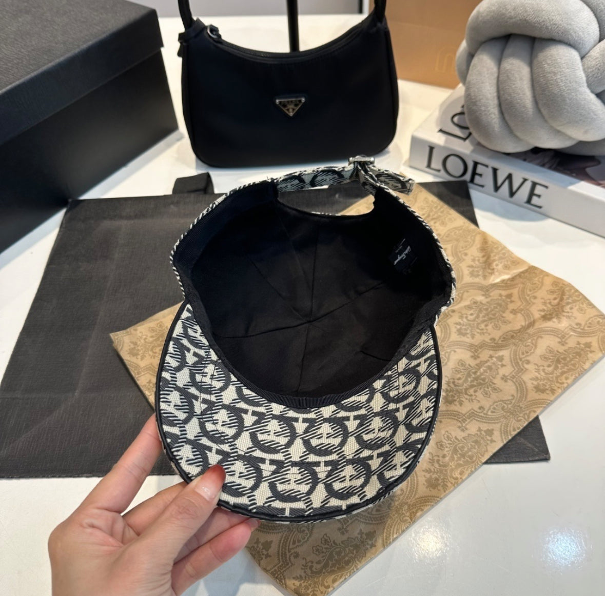Ferragamo hat