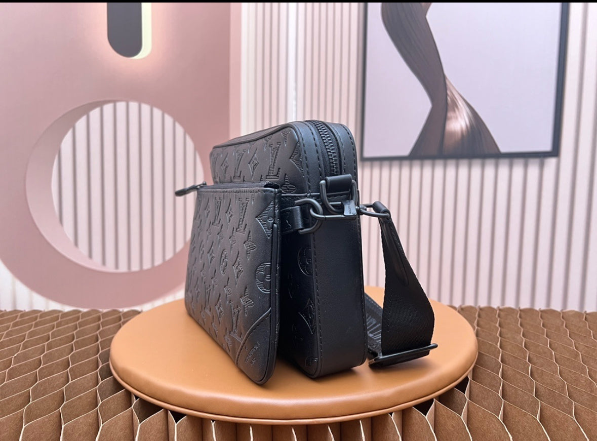 Louis Vuitton Steamer Wearable Wallet Monogram Taurillon Leather Bag
