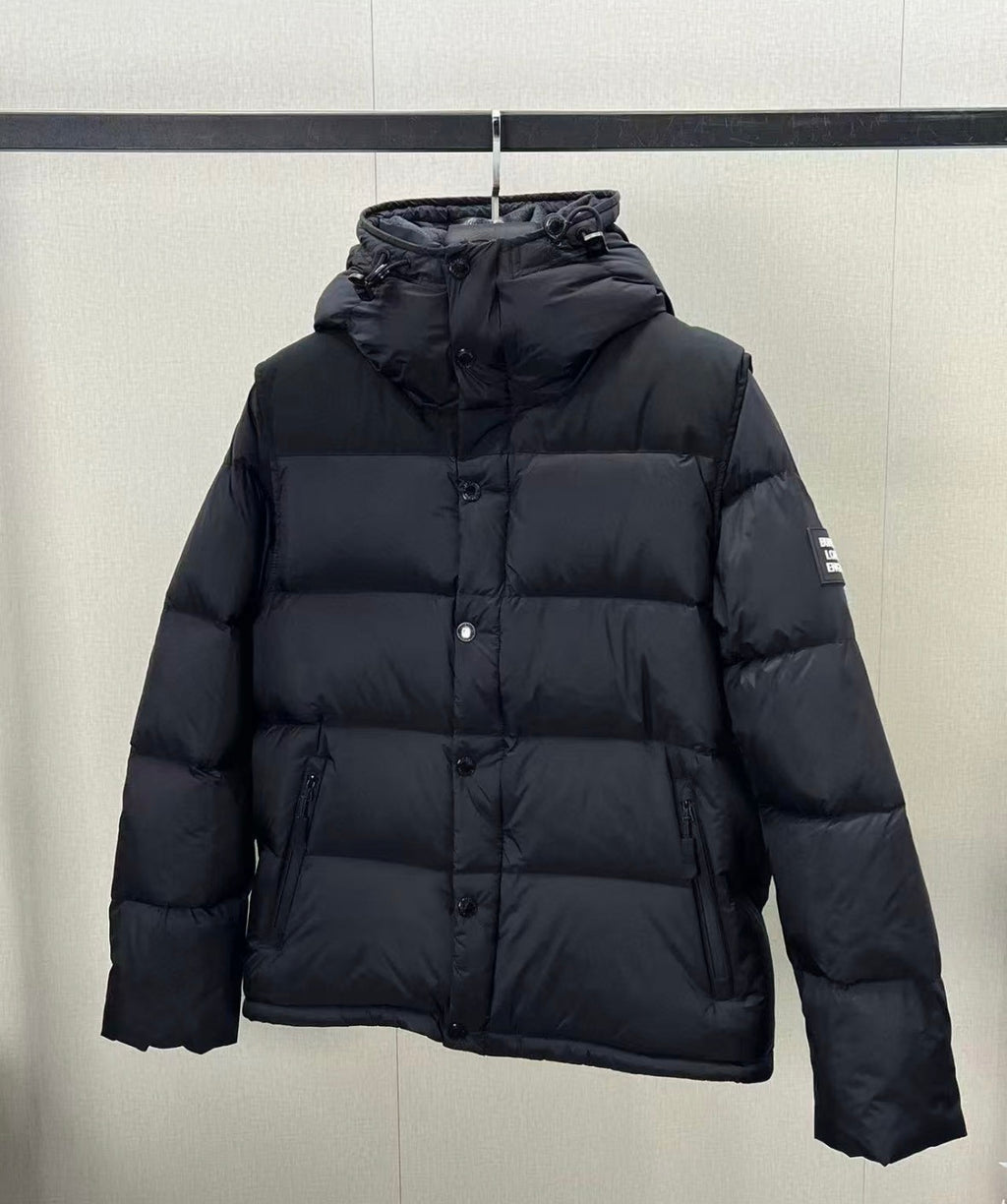 Burberry convertible jacket (Fast Delivery 1-3 Days only on Size S)