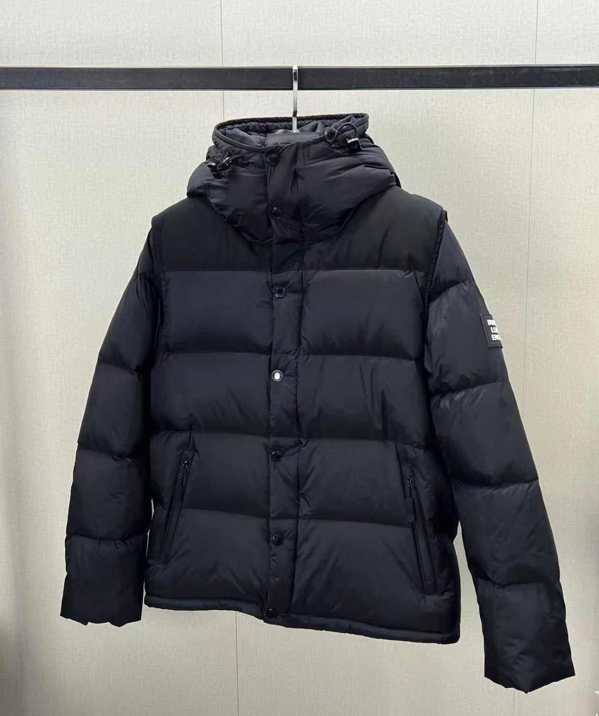 Burberry convertible jacket (Fast Delivery 1-3 Days only on Size S)