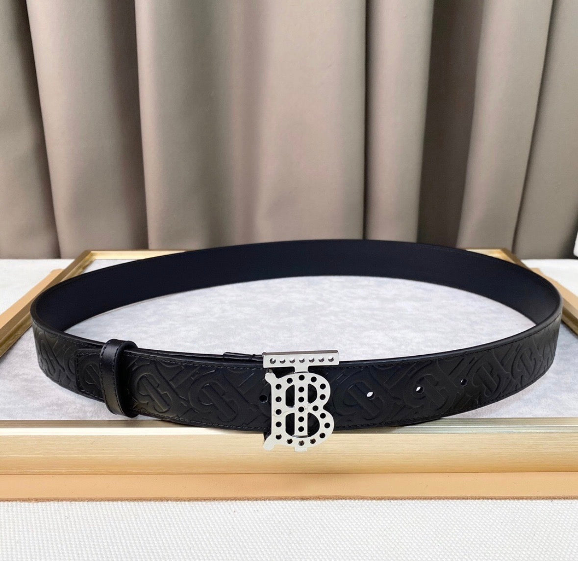 Burberry belt
