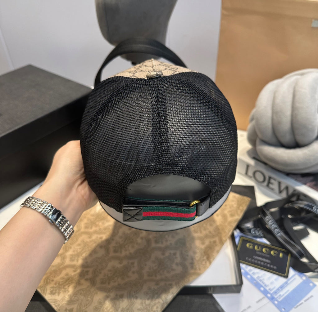 Gucci GG Supreme Tiger Print Baseball Cap