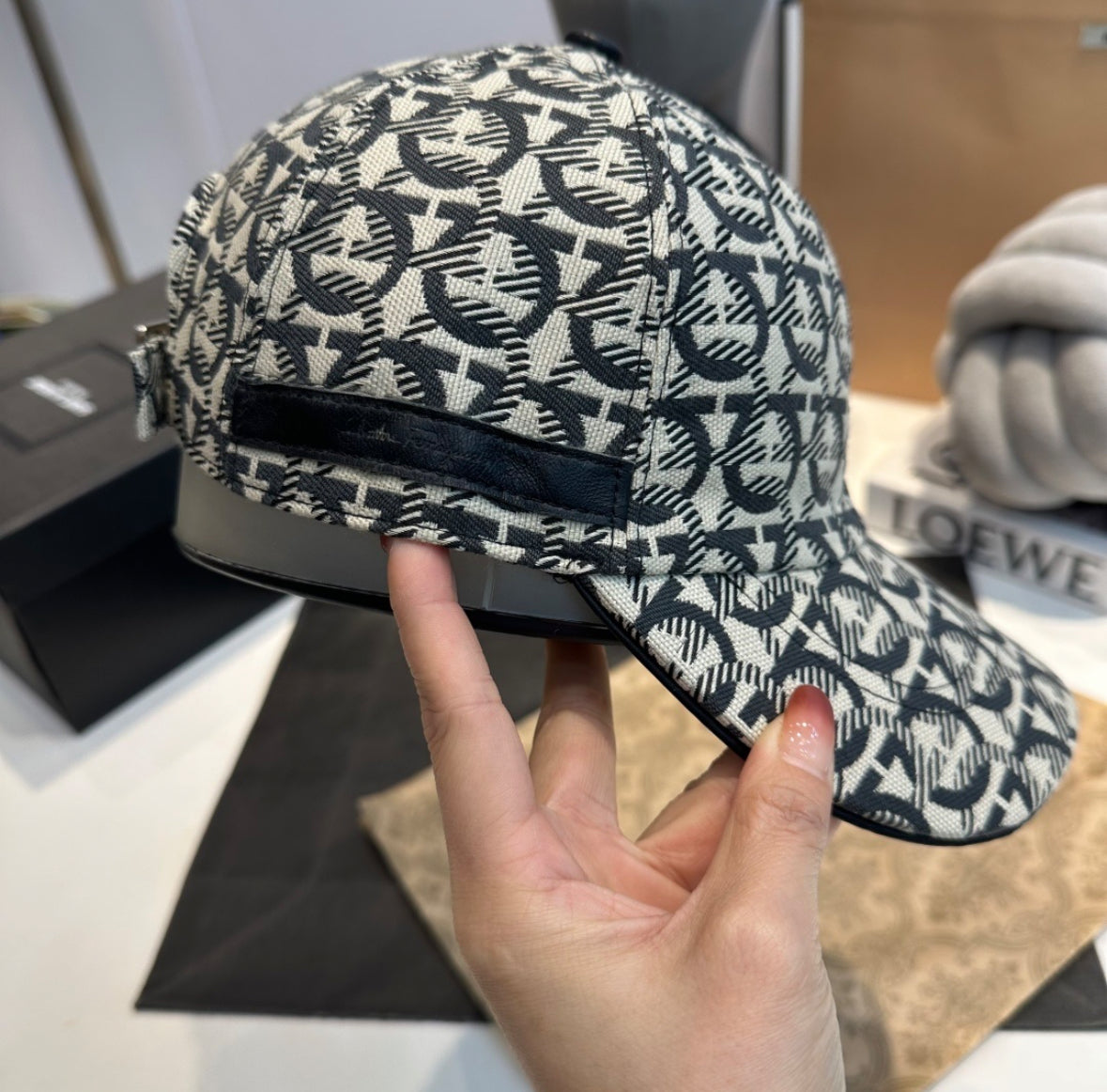 Ferragamo hat