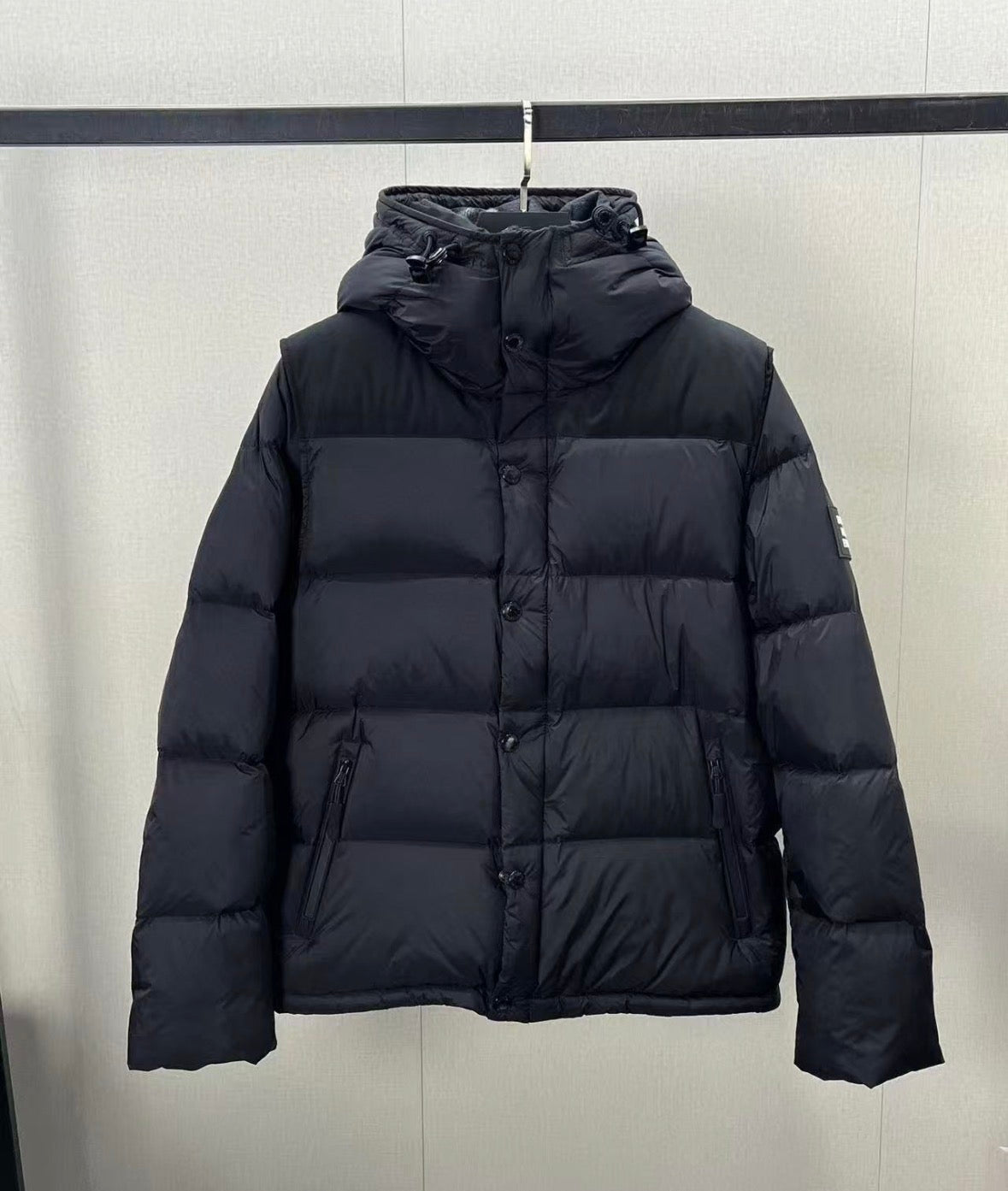 Burberry convertible jacket (Fast Delivery 1-3 Days only on Size S)