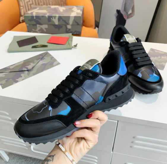 Valentino garvani rockrunner camouflage unisex sneakers blue and black